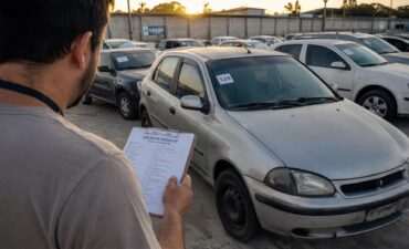 Carro de Leilão Vale a Pena? Vantagens, Riscos e Cuidados